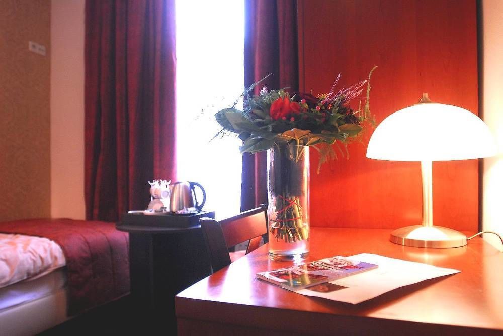 Bovendonk Business- & Eventlocatie Hoeven Luaran gambar